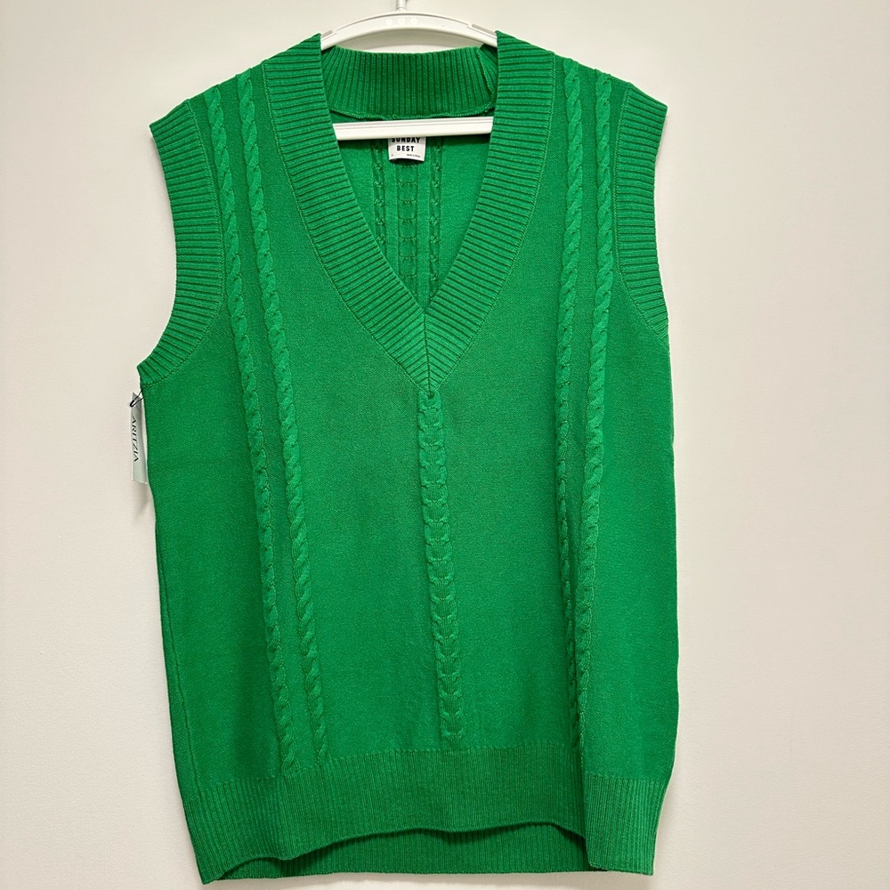 Aritzia Sweater Vest